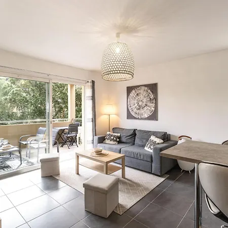 Clos Vignola By Interhome *