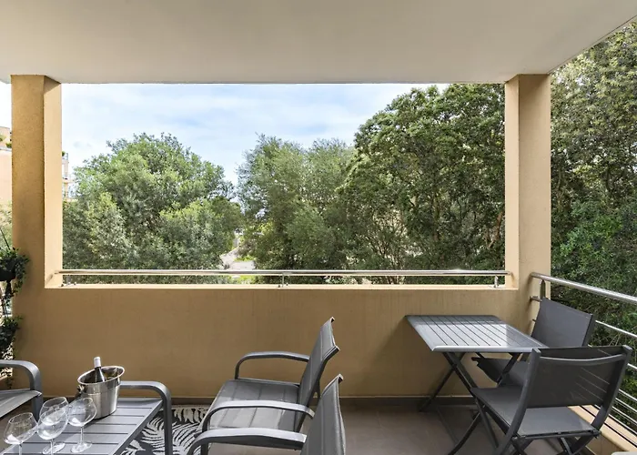 Clos Vignola By Interhome